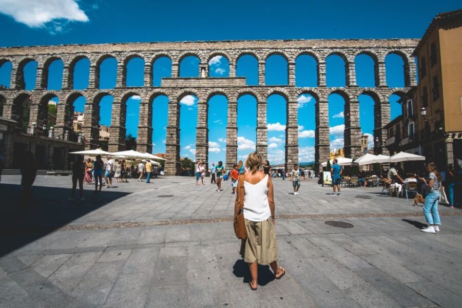 Segovia: Private City Walking Tour with Alcázar of Segovia - Analyzing the Value