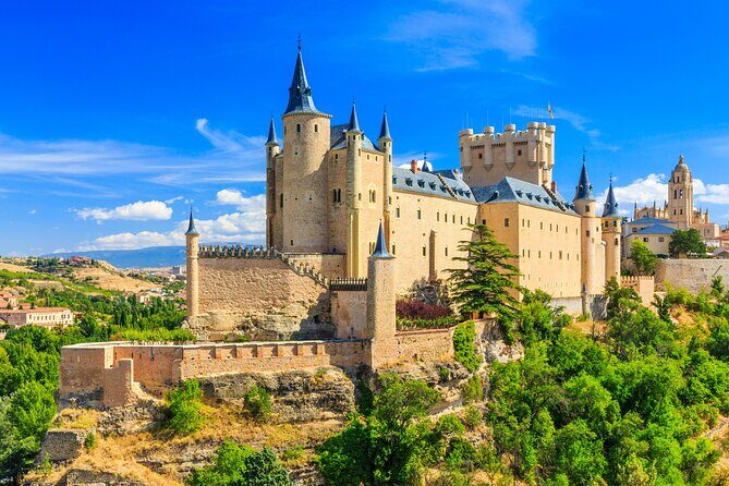 Segovia Tour with Guided Walking Tour Included - What to Expect on the Tour