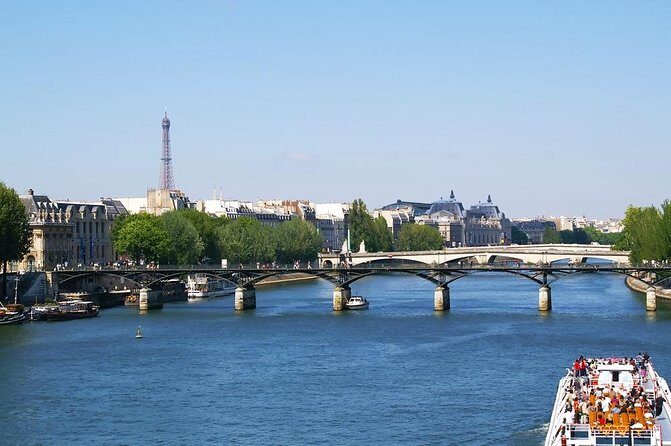 Seine River Cruise and Paris Canals Tour - What to Expect During the Tour