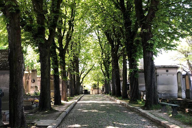 Semi-Private Père Lachaise Cemetery Tour - Who Will Love This Tour?