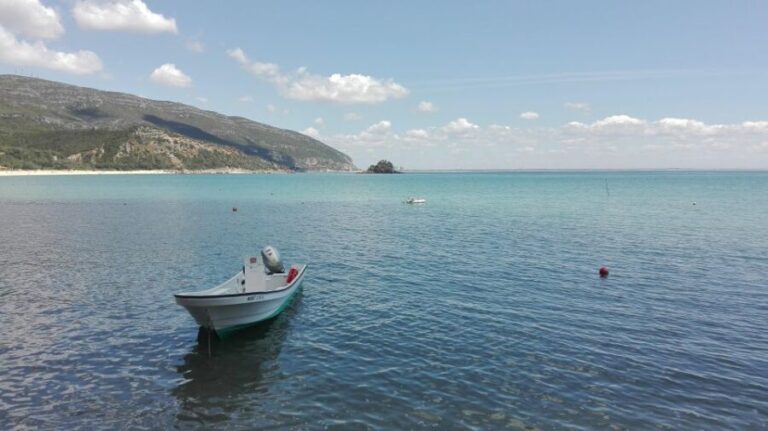 Sesimbra e Arrábida Natural Park: 1 Day Tour & Wine Tasting - Exploring the Itinerary in Detail