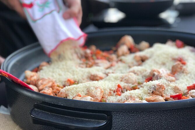 Sevilla: Panoramic Highlights Rooftop Tour & Paella Cooking Class - Who Will Love This Tour?