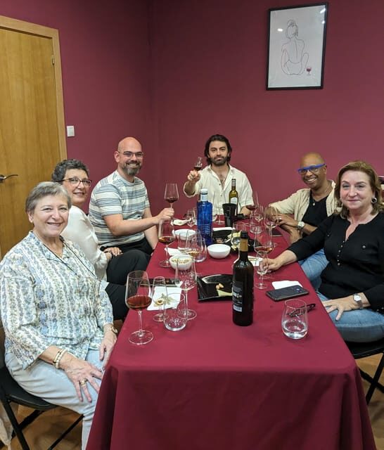 Sevilla: Wine Chat in Vinalium - Who Should Consider This Tour?
