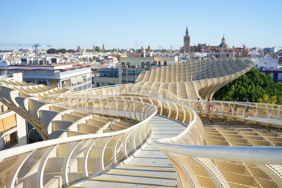 Seville: 4-Hour Private Palaces Guided Walking Tour - Exploring Seville’s Palaces: A Deep Dive