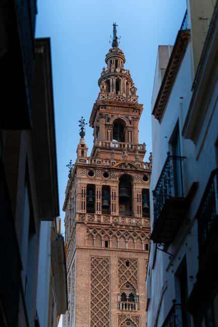 Seville: Cathedral & La Giralda Guided Tour with Tickets - Authentic Experiences and Historical Insights