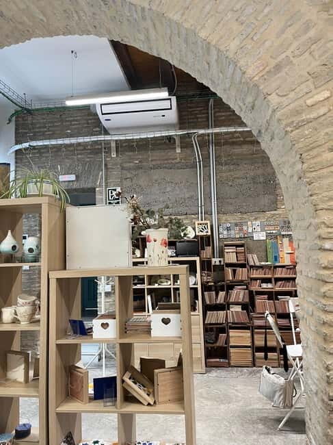 Seville: Ceramic Tile Workshop in Triana - The Experience’s Strengths