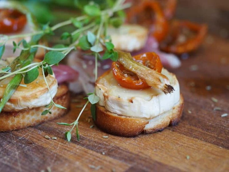 Seville: Exclusive Tapas Tour with Local Guide - Why This Tour Provides Great Value