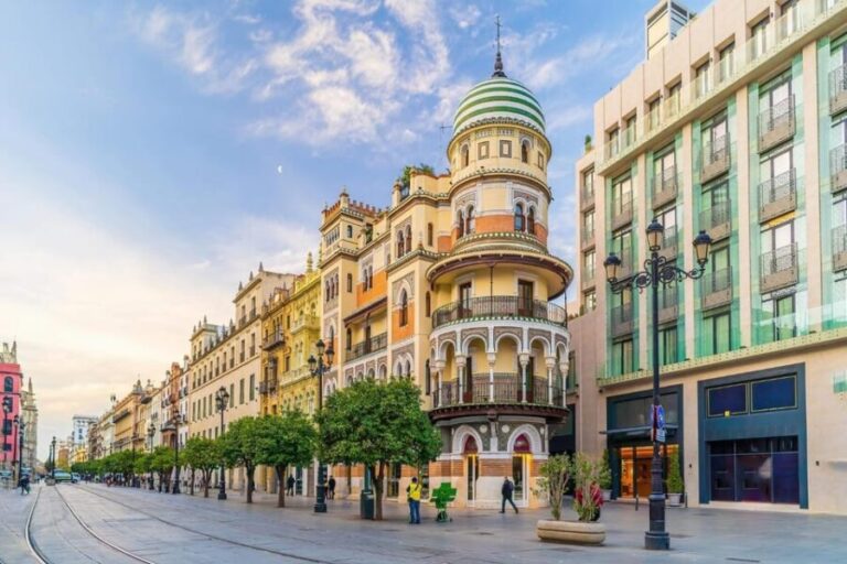 Seville: Express Walk with a Local in 60 minutes - Deep Dive: What Makes This Tour Stand Out