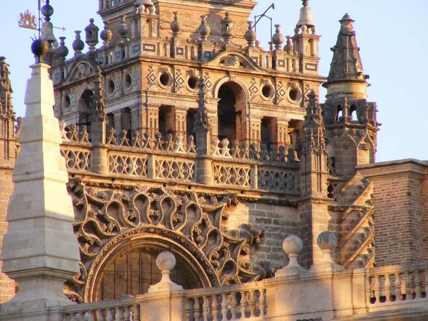 Seville for Young People: Group Tour for Little Explorers - What Sets This Tour Apart