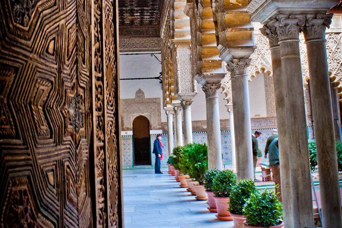 Seville in a Day: Private Tour Vip - Authenticity and Traveler Feedback