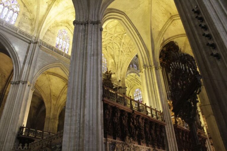 Seville: Royal Alcazar, Cathedral and Giralda Tower Tour - Authenticity and Value