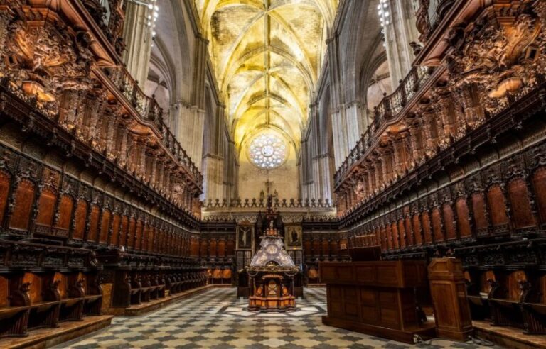 Seville: Small-Group Cathedral and Giralda Tour with Tickets - Why This Tour Stands Out