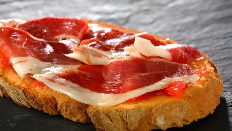 Seville: Traditional Spanish Breakfast Experience - An In-Depth Look at the Breakfast Experience in Seville