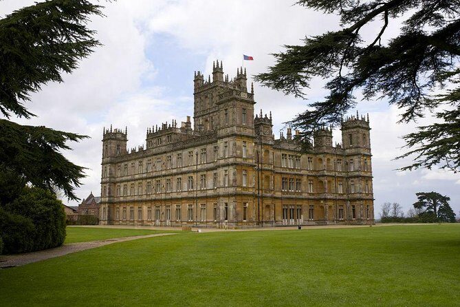 Shared Group Downton Abbey and Highclere Castle Tour from London - Who Should Consider This Tour?