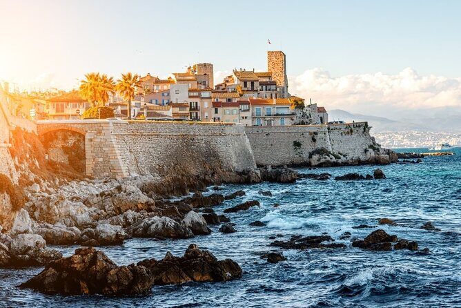 Shared Guided Half Day Tour at Cannes and Antibes - FAQ