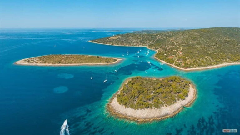 Shipwreck - Blue Lagoon All Inclusive + Trogir Walking Tour - Who Is This Tour Best For?