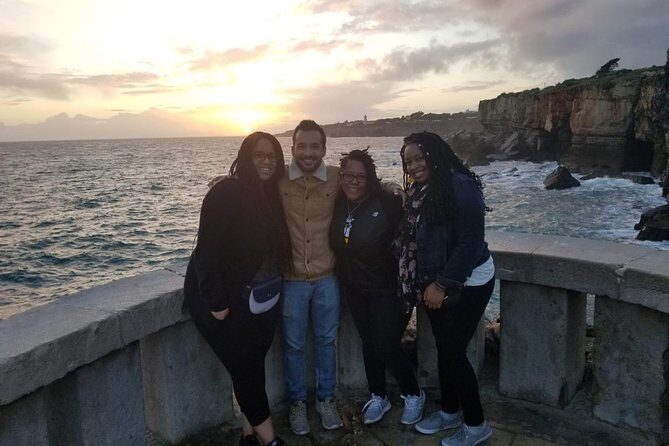 Sintra and Cascais with a Local Guide - Group tour starting from Sintra - An In-Depth Look at the Tour Experience