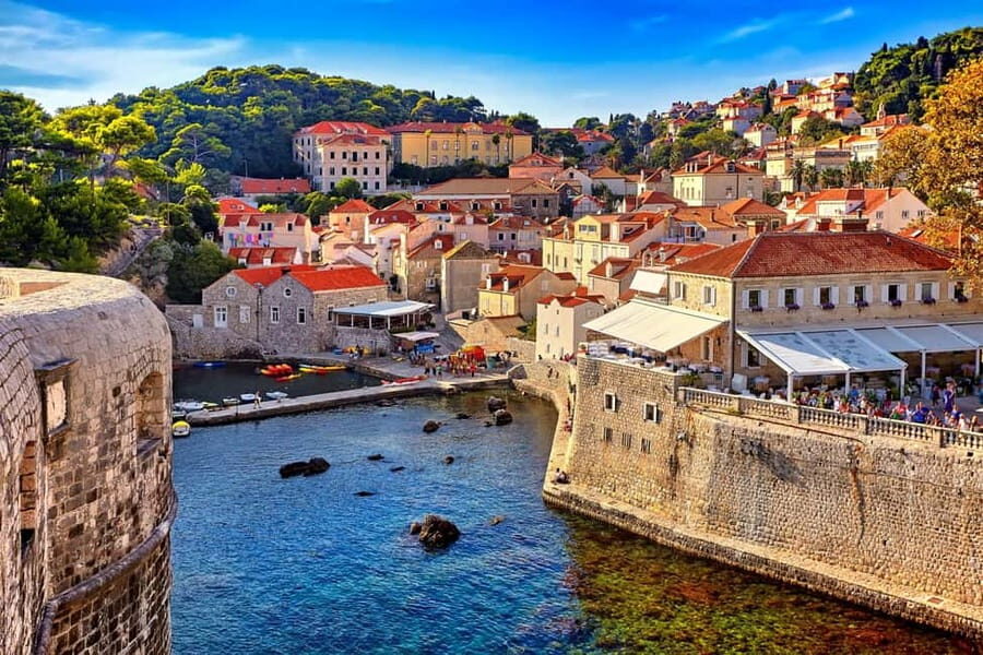 Skip-the-line Walls of Dubrovnik Lovrijenac Fortress Tour - The Practicalities: How the Tour Works