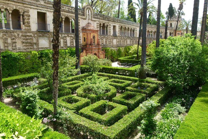 Small-Group Alcazar of Seville Guided Tour with entry ticket - Practical Details & Tips