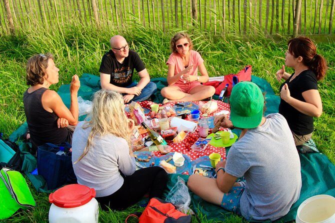 Small-Group Guided Sunset Canoe Tour in Waterland with Dinner - Who Should Book This Tour?