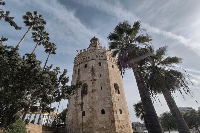 Small-Group Highlights Walking Tour of Monumental Seville
