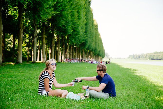 Small Group VIP Versailles Bike Tour from Paris with King's Apartments Access - A Closer Look at the Itinerary