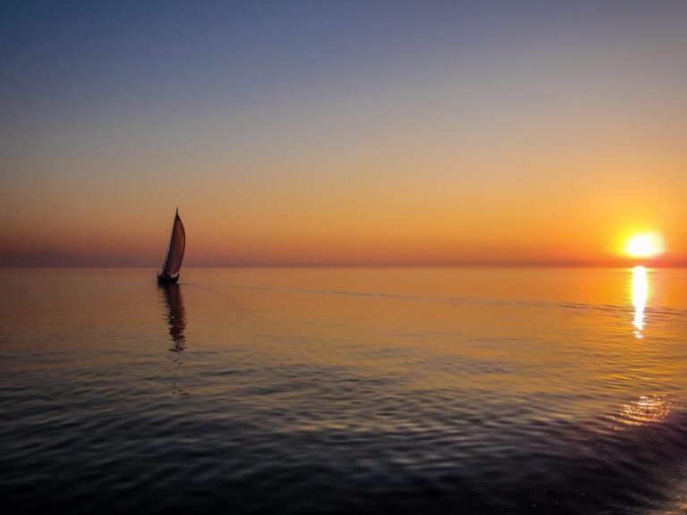 Sotogrande: Private Sailing Tour + Drink (For Groups) - Why This Tour Stands Out