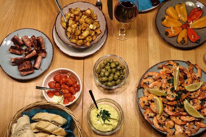 Spanish Cooking Class Palma meals+drinks 7 dishes Full meals - FAQs