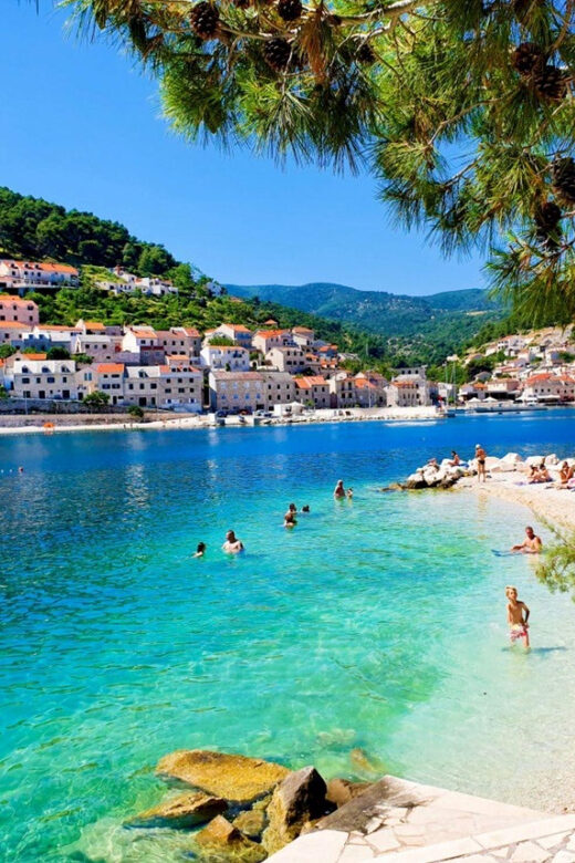 Speedboat Panorama Excursion Brac Povlja - MPL Nautika - What To Expect on the Speedboat Tour
