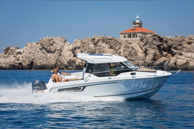 Speedboat transfer from Hvar town (Water taxi transfer) to Airport Split