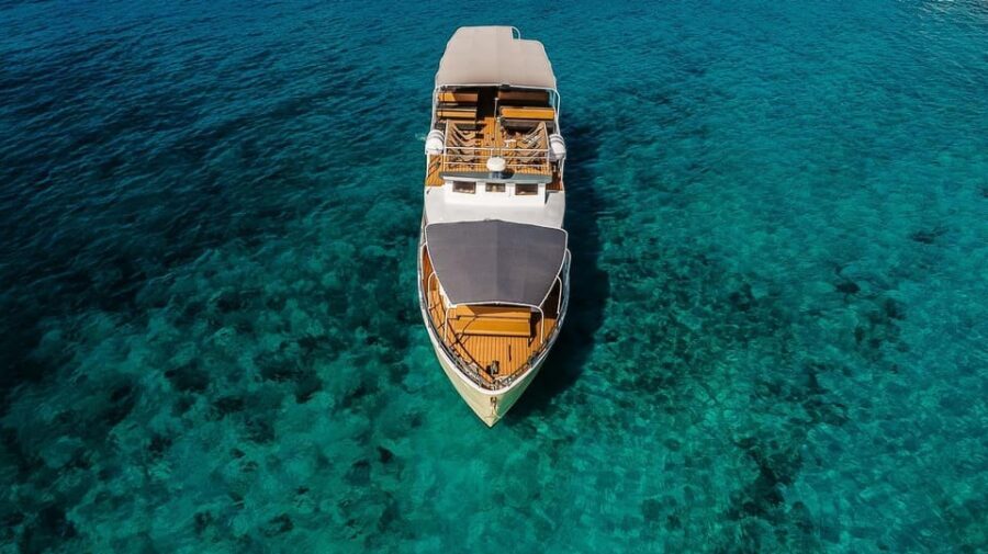 Split: Blue Lagoon and 3 Island Cruise with Food and Drinks