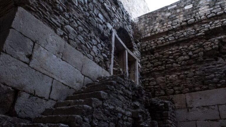 Split: Game of Thrones Tour with Diocletian's Palace Cellar - What You Can Expect on This Tour