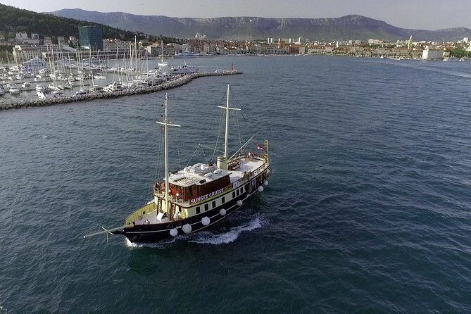 Split Sunset Cruise With Live Music - The Itinerary: What to Expect