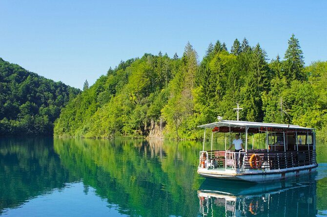 Split to Zagreb Transfer with Plitvice Lakes National Park Visit - Transportation and Group Size