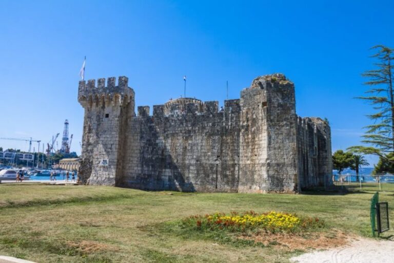 Split, Trogir and Klis Fortress: Private Tour from Dubrovnik - The Itinerary in Detail