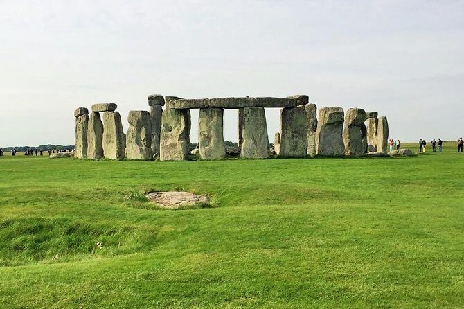 Stonehenge Morning Half-Day Tour from London Including Admission - In-Depth Look at the Tour
