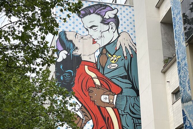 Street Art tour of the most beautiful frescoes in Paris! - Who Should Join This Tour?