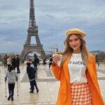 Summit Eiffel Tower Audio Guide Tour with Unlimited Time Access - Authentic Perspectives from Travelers