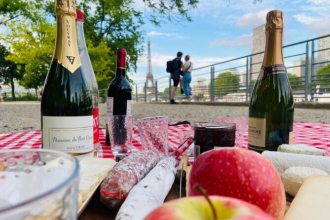 Sunset Picnic with View of Eiffel Tower and Live Music - Who Should Consider This?