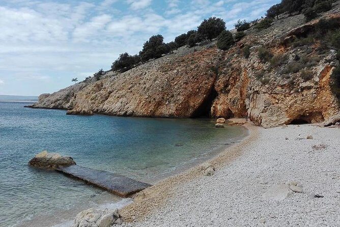 Swimming and Snorkeling on Wild bays with Captain Bobo - The Swim Stops: Relaxing and Refreshing