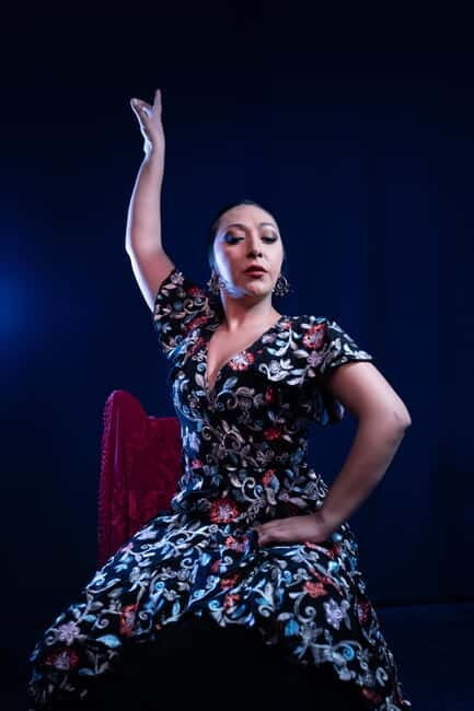 Tablao Flamenco La Exclusiva in Seville and Tinto de Verano - Who Will Love This Experience?