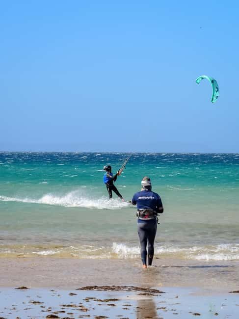 Tarifa: Private kitesurfing lessons with Matos Tarifa - Practical Details