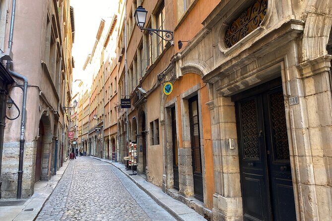 Taste Lyons Local Wines & Explore Hidden Traboules - Who Will Love This Tour?