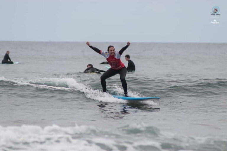 Tenerife : clases de surf para principiantes y intermedios - Who Should Consider This Experience?
