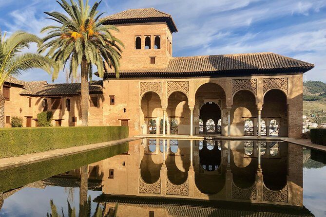 The Alhambra and Generalife - private tour - Exploring the Alhambra and Generalife: A Detailed Review