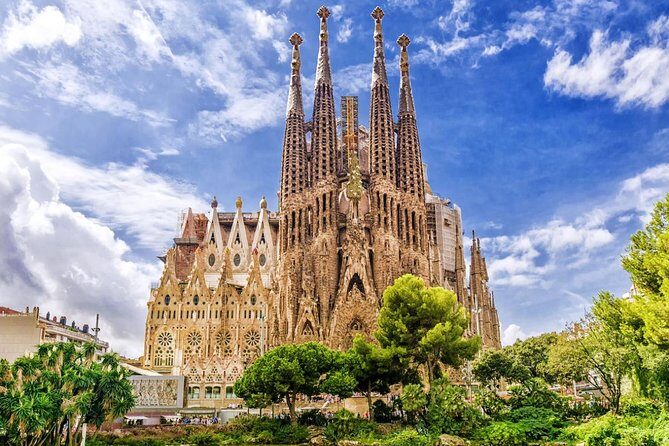 The Glorious Gaudi (Small group): Sagrada Familia & Park Guell - The Value of This Tour for Travelers