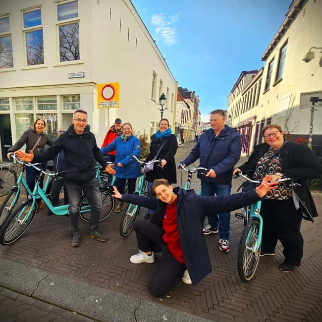 The Hague: Guided Bike Tour with Storyteller Guide - Who Should Take This Tour?
