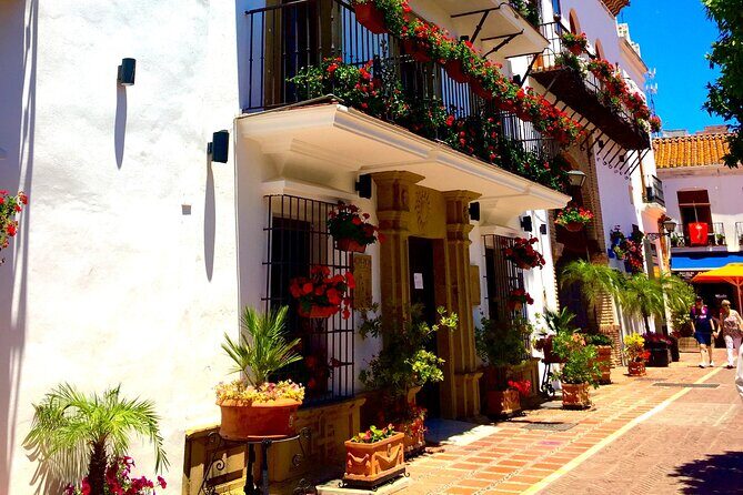 The Magic Coins of Marbella: Outdoor Escape Adventure - Who Should Consider This Tour?