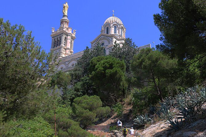 The Urban Hike of Marseille - A Deep Dive into Marseille: What to Expect from the Urban Hike