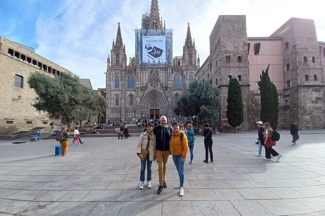 The wonders of architecture 2 hours on foot in Barcelona - Who Should Consider This Tour